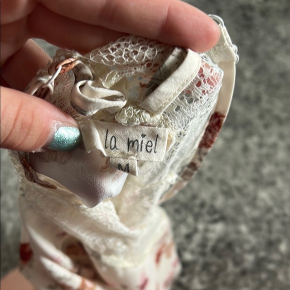 LA MIEL Pink and Red Backless Camisole Top - Picture 3 of 3